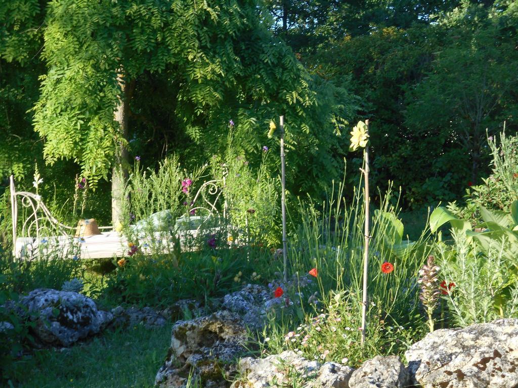 Bastida De Beata Bed & Breakfast Noailles  Exterior photo